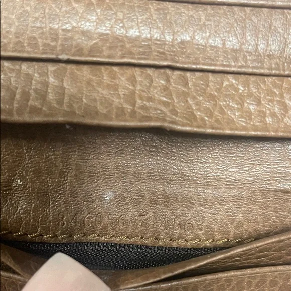 Gucci Tan and Brown Monogram Wallet - Picture 3 of 4